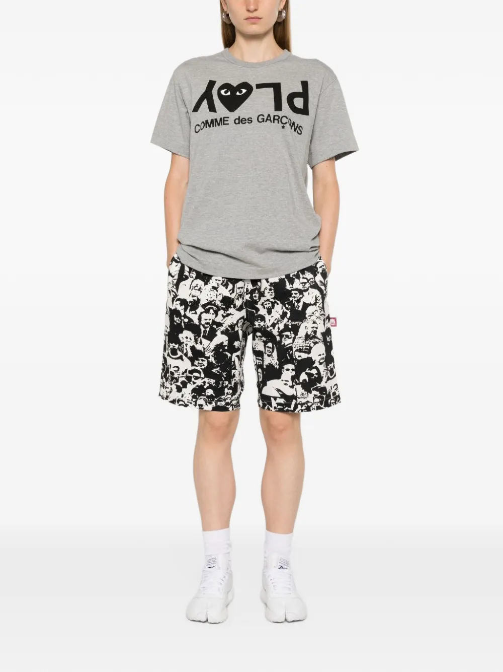 Comme Des Garçons Play T-shirt met logoprint Grijs