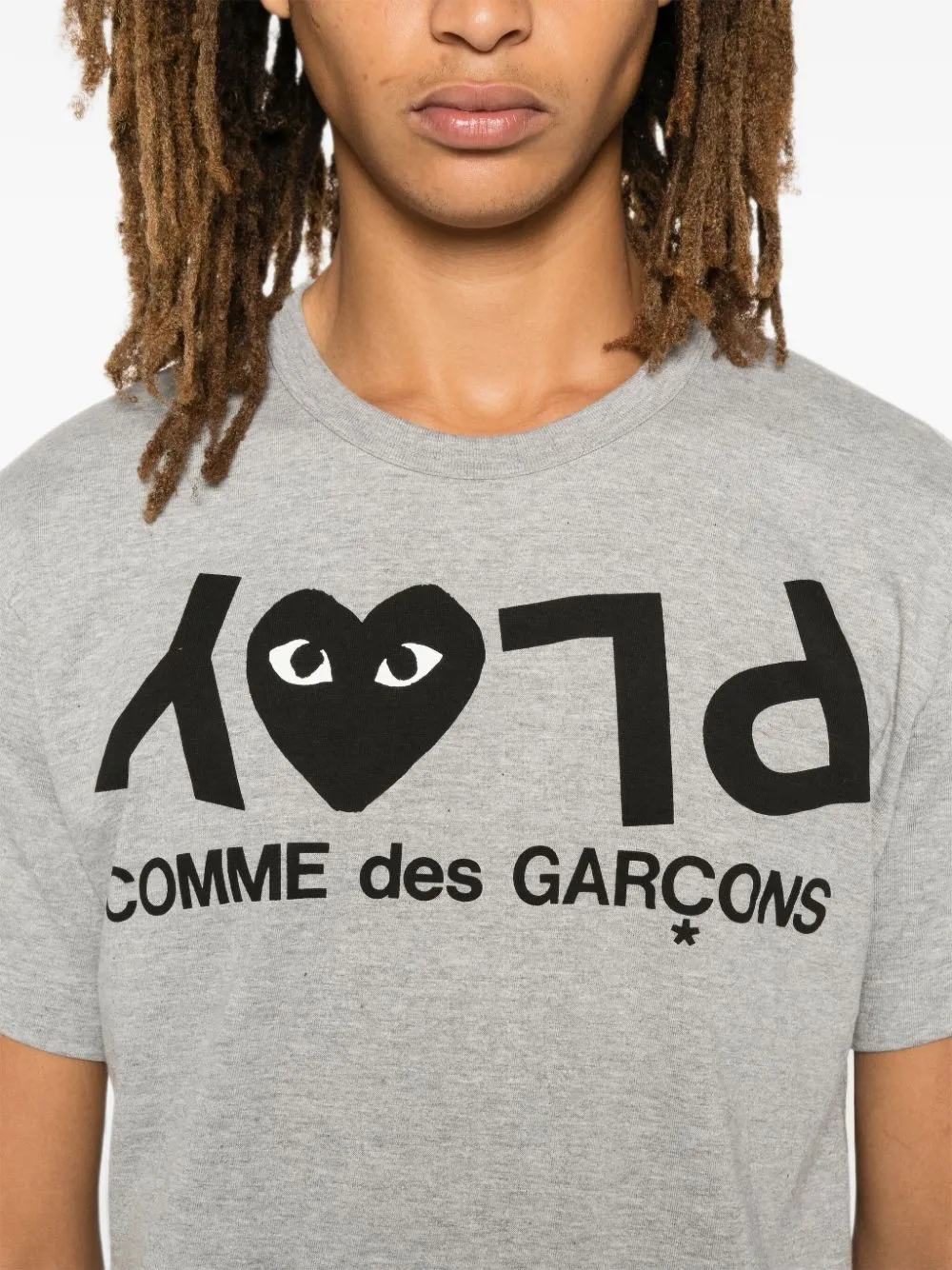 Comme Des Garçons Play T-shirt met logoprint Grijs