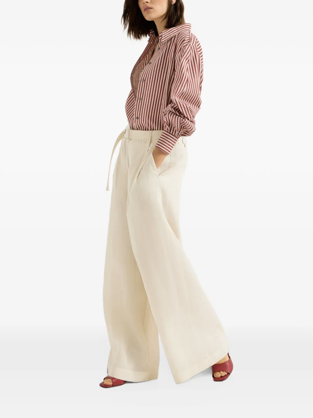 Brunello Cucinelli Flared broek van katoenen organza met plooien ceintuur en Monili Beige