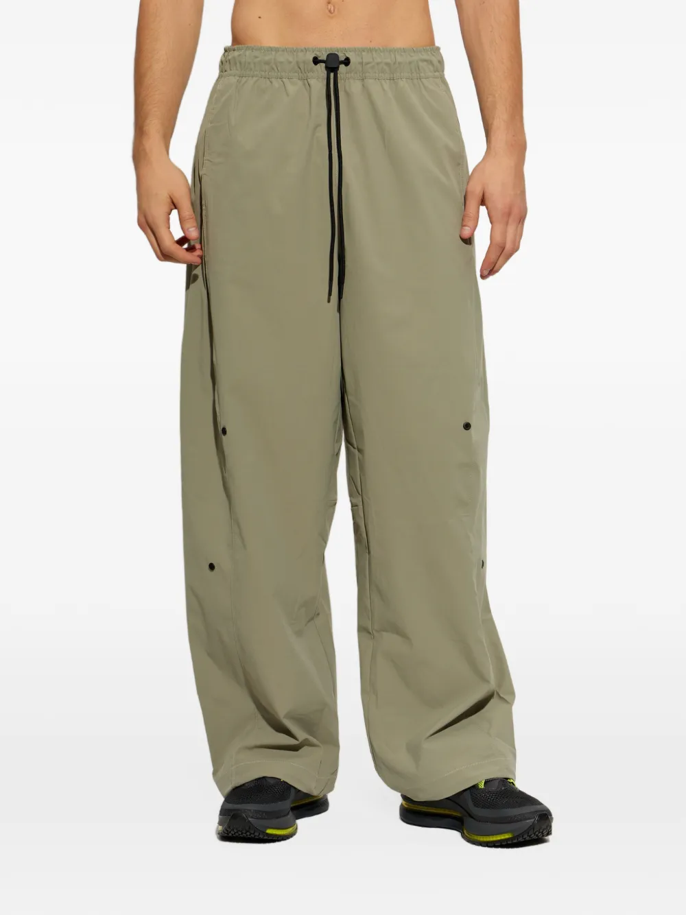 Nike Tech Helios pants Groen
