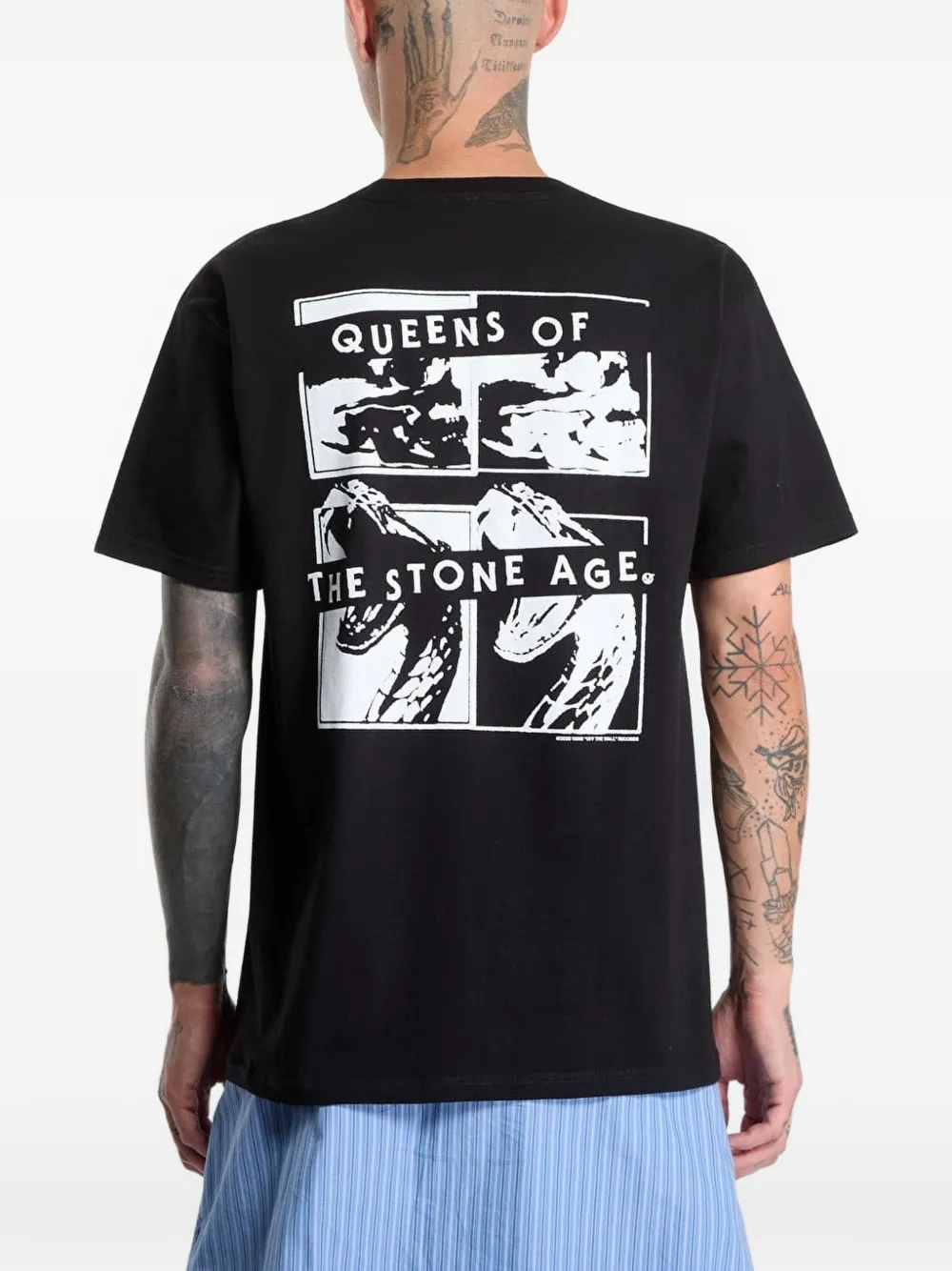 Vans Queen of the Stone Age Ouroboros T-shirt Zwart