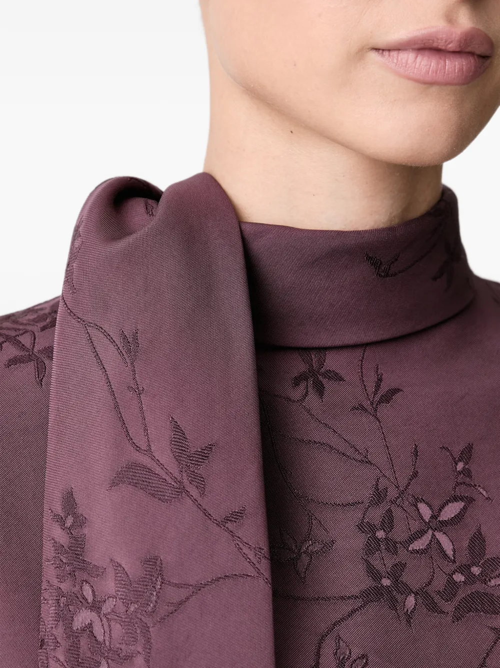Stine Goya floral-embroidered pussy-bow blouse Rood