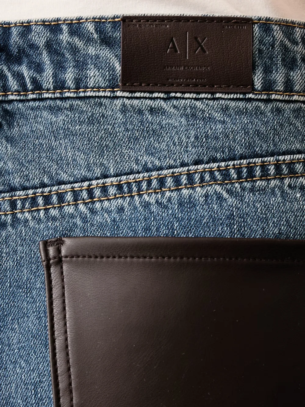 Armani Exchange oversized faded straight-leg jeans Blauw