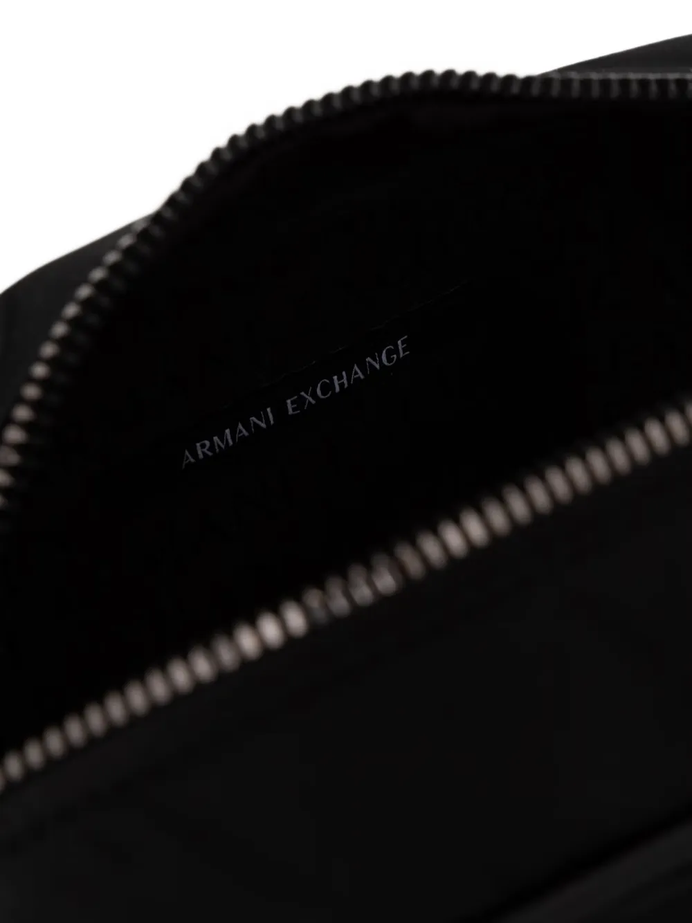 Armani Exchange logo-plaque wash bag Zwart