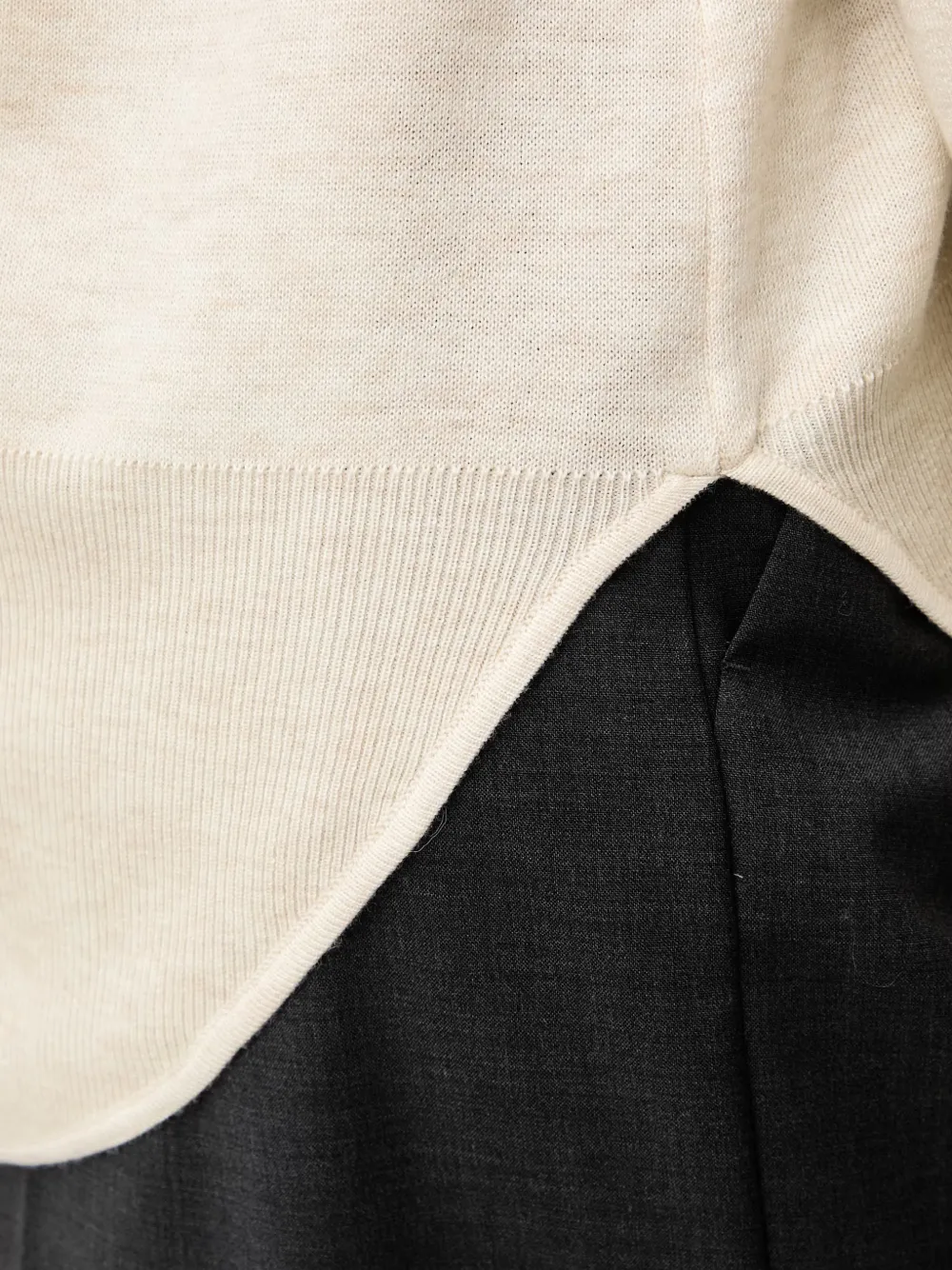 Silvian Heach curved-hem polo sweater Beige