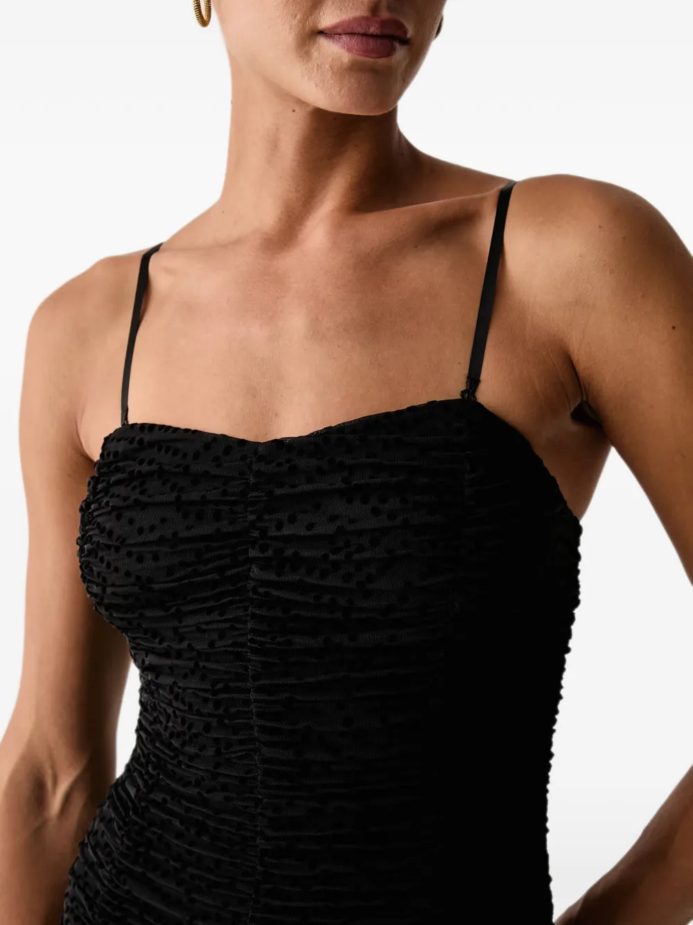 Silvian Heach ruched ruffled midi dress Zwart