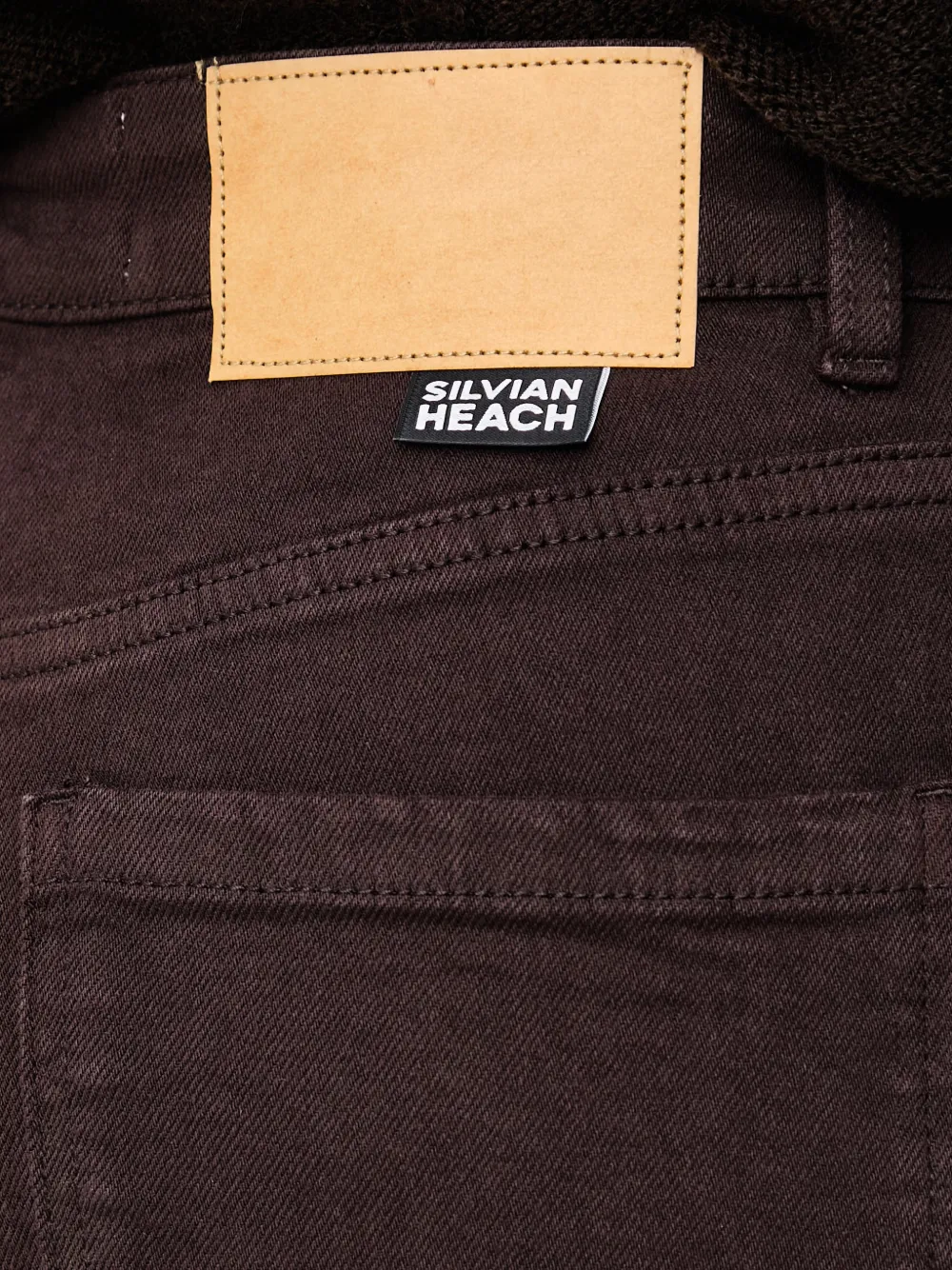 Silvian Heach logo-patch straight-leg jeans Bruin