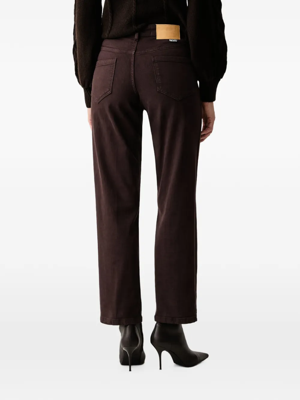 Silvian Heach logo-patch straight-leg jeans Bruin
