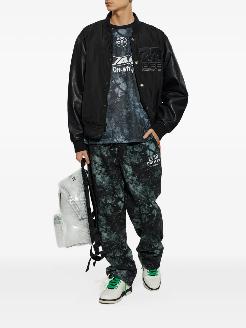 L ab c o Off-White logo-print T-shirt Zwart