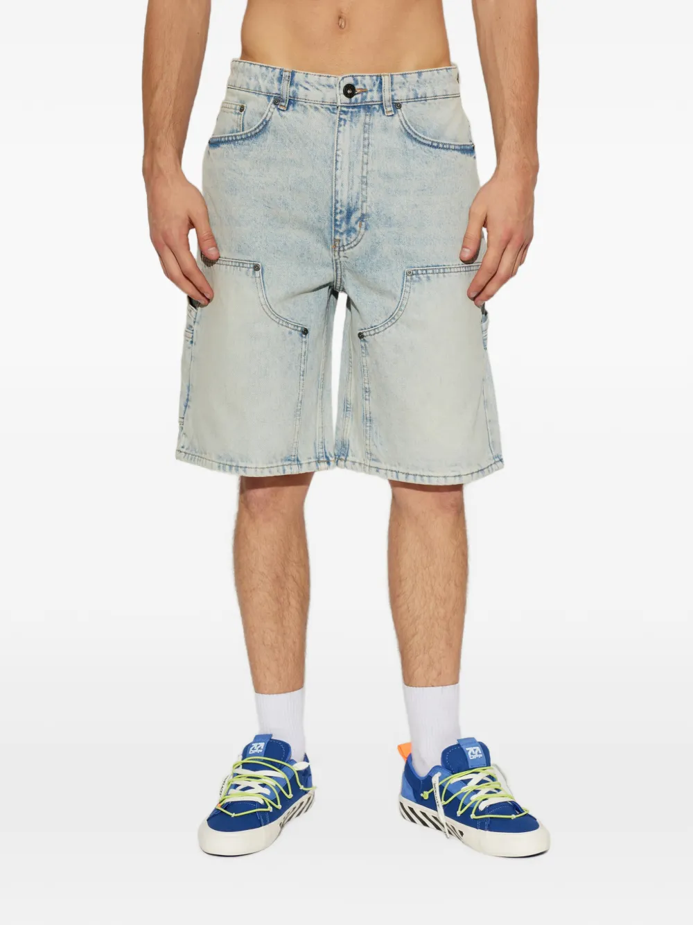 L ab c o Off-White acid-wash panelled shorts Blauw