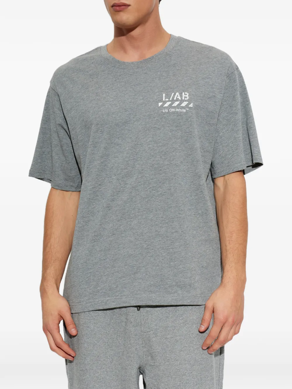 L ab c o Off-White Katoenen T-shirt met logoprint Grijs