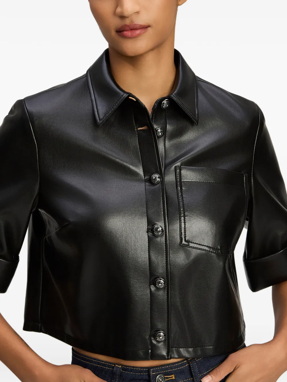 Cinq A Sept Aiden faux-leather cropped shirt Zwart