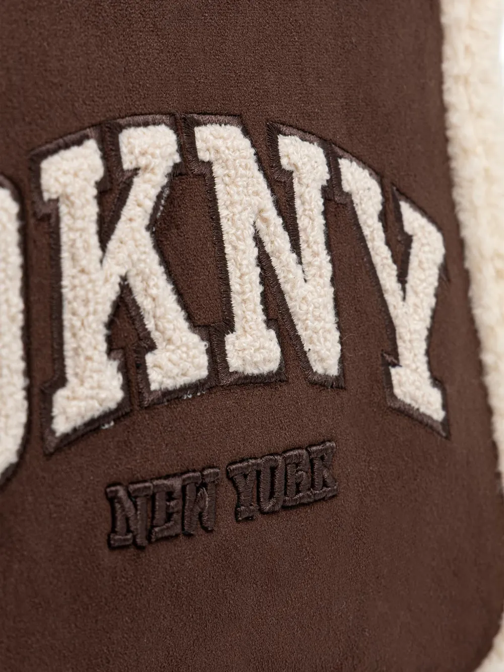 DKNY small Hadlee logo-patch tote bag Bruin