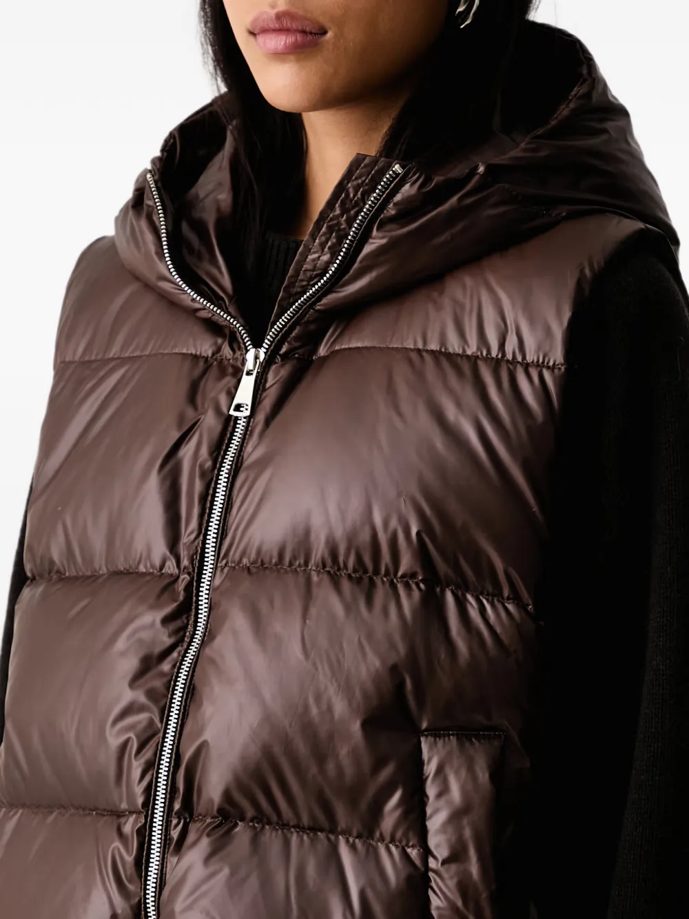 MMC STUDIO Lili quilted hooded gilet Bruin