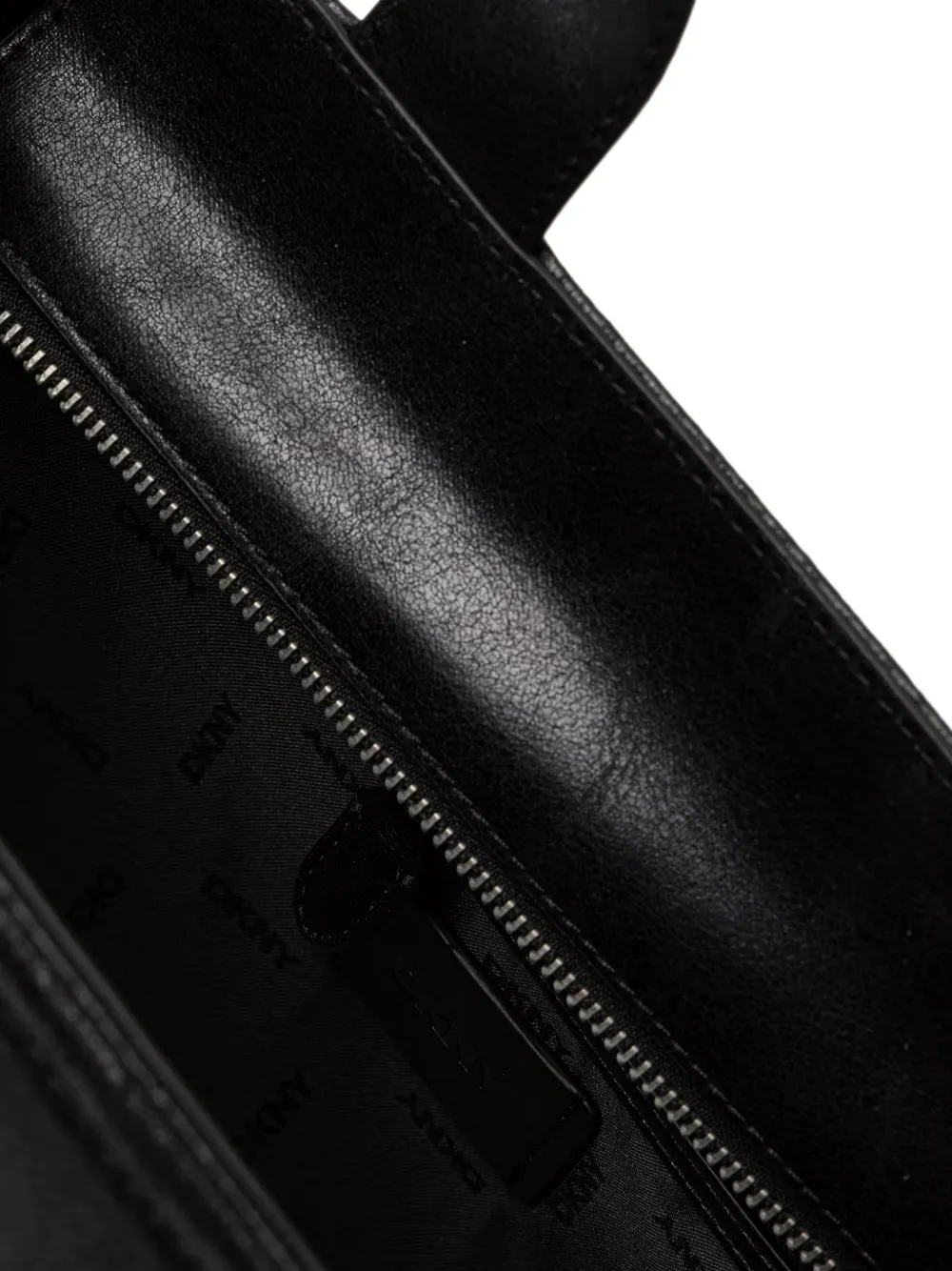 DKNY logo-embossed tote bag Zwart