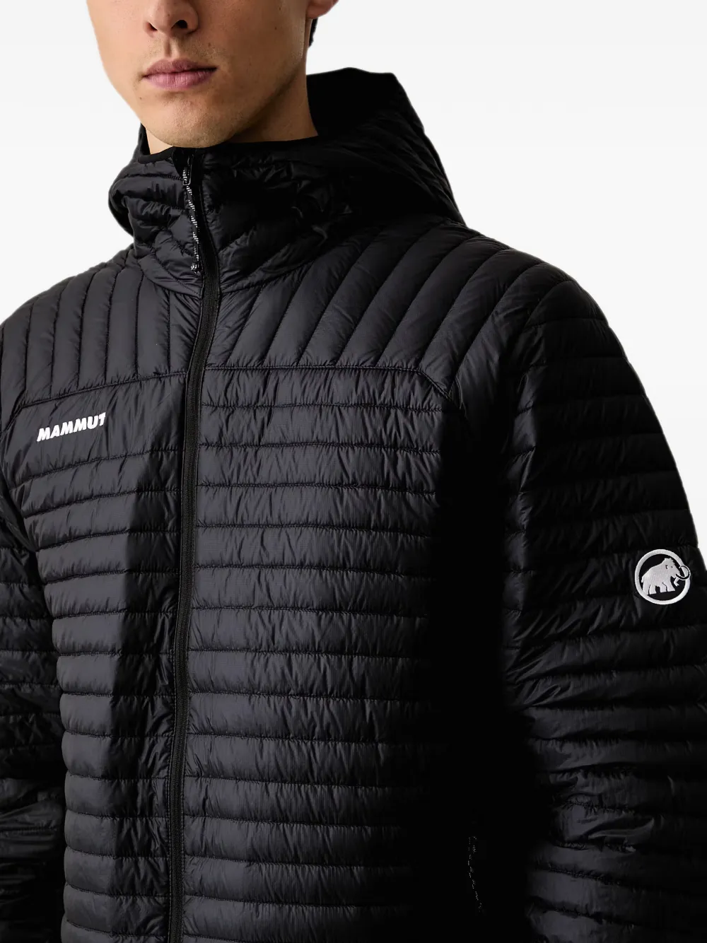 Mammut Broad Peak Light gewatteerd jack met capuchon Zwart