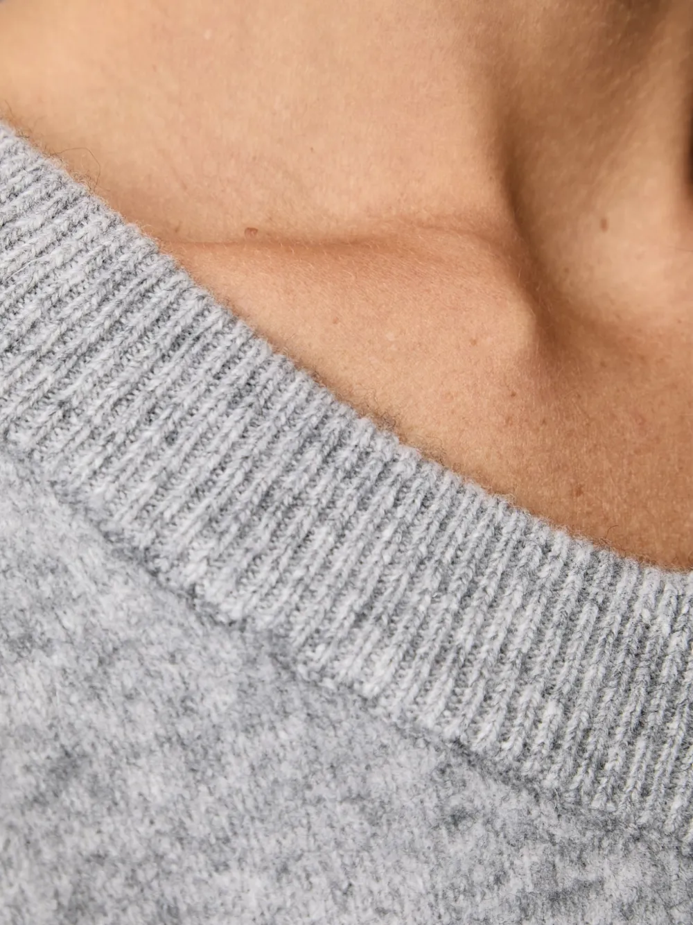 Marc O'Polo V-neck knitted vest Grijs