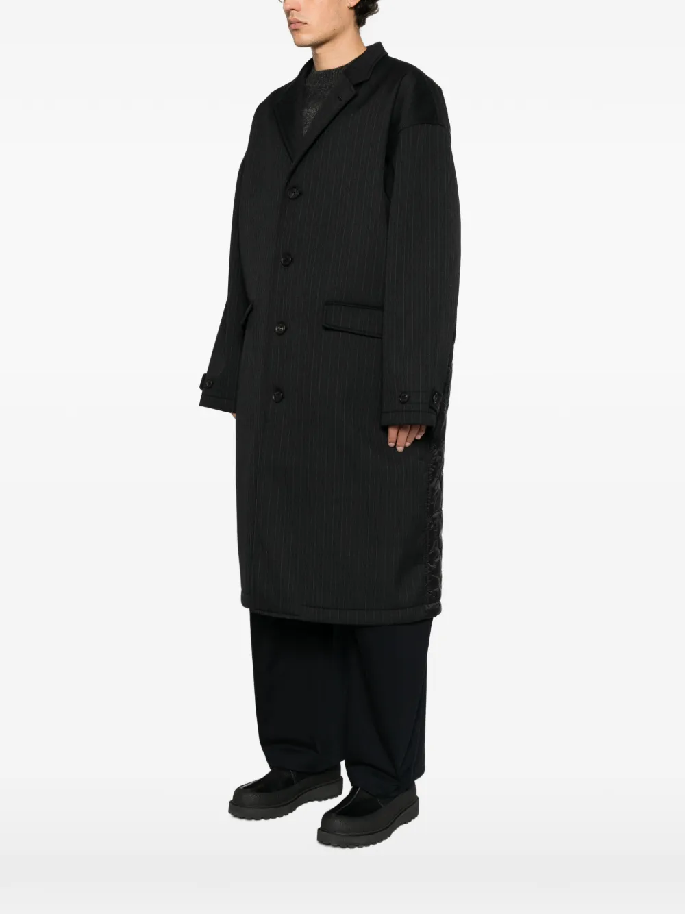 Comme des Garçons Homme pinstriped quilted coat Zwart