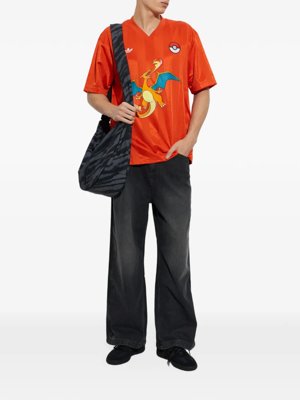 adidas x Pokémon loose jersey T-shirt Oranje