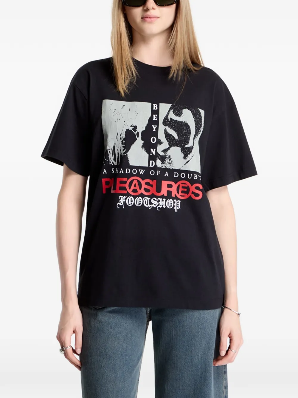 Pleasures x FTSHP Zine graphic-print T-shirt Zwart