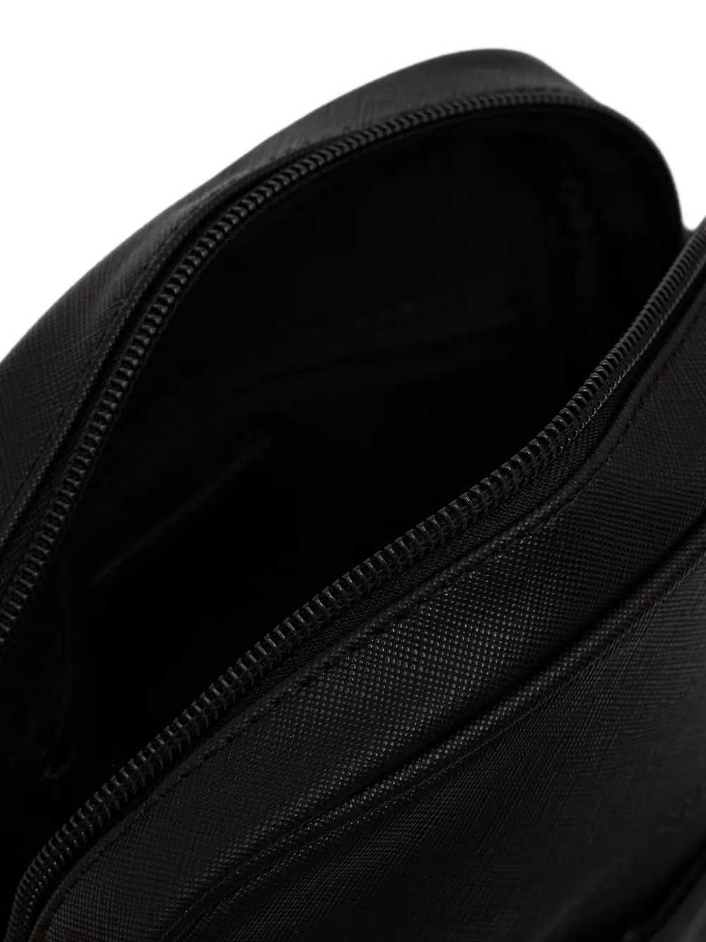 Blauer small logo-embossed messenger bag Zwart