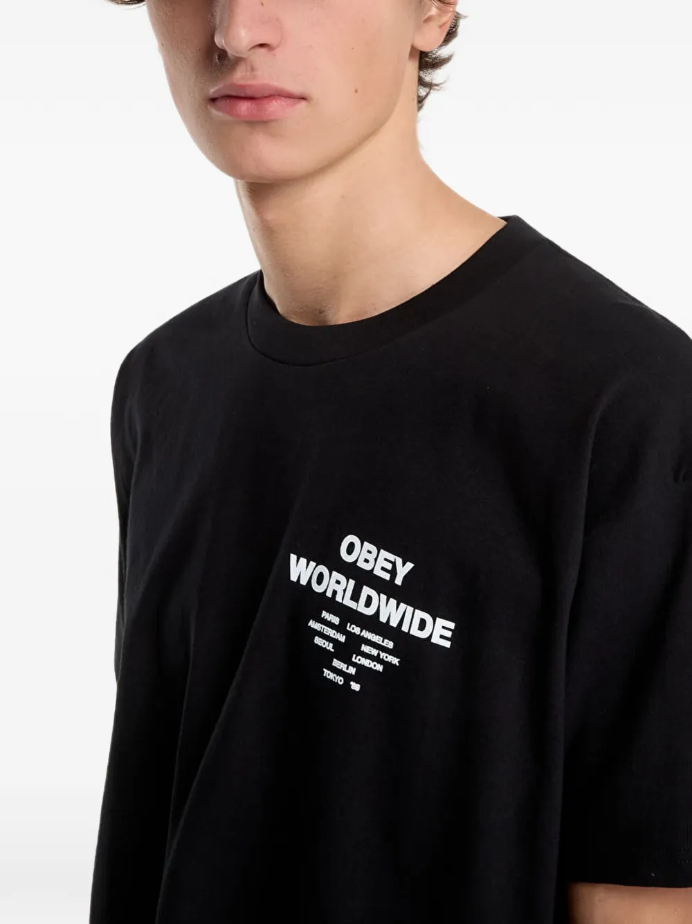 Obey Angels Above T-shirt Zwart
