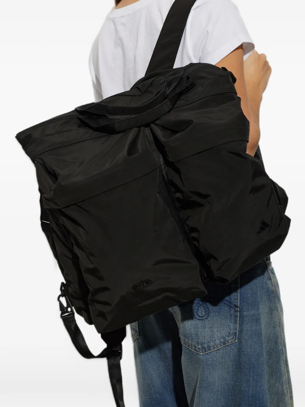 adidas x Arte Antwerp helmet bag Zwart