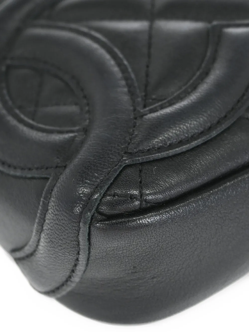 CHANEL Pre-Owned Cambon Ligne diamond-quilted shoulder bag Zwart