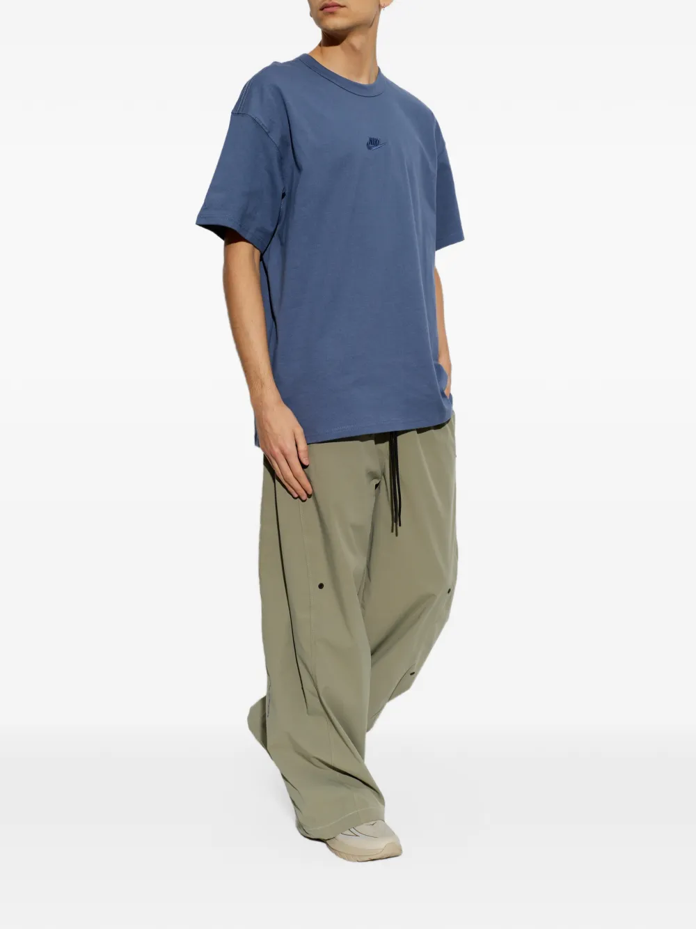 Nike sportswear premium essentials T-shirt Blauw