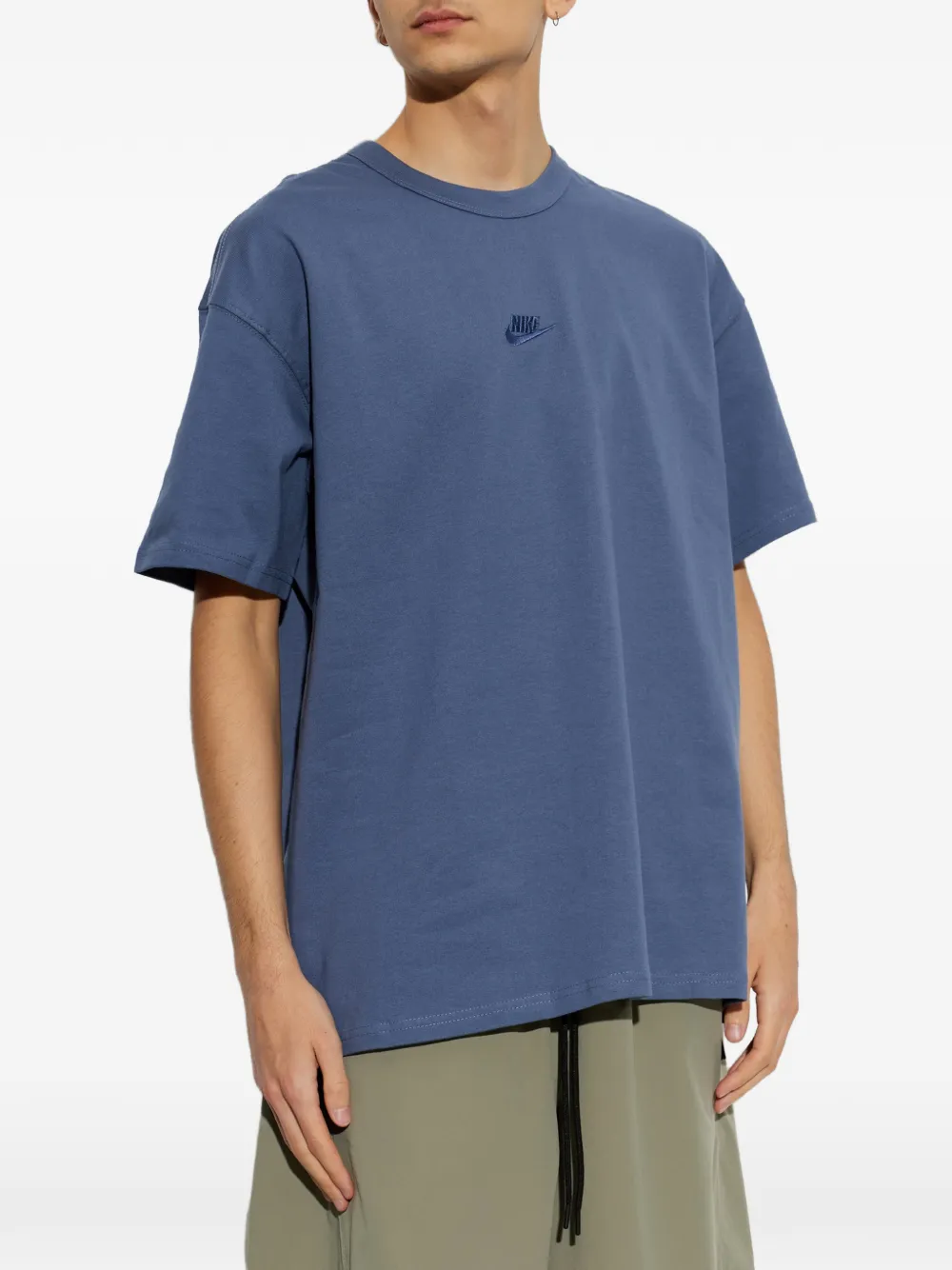 Nike sportswear premium essentials T-shirt Blauw