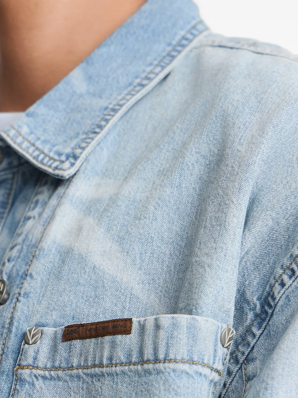 Feng Chen Wang x Lee bamboo laser-print denim shirt Blauw