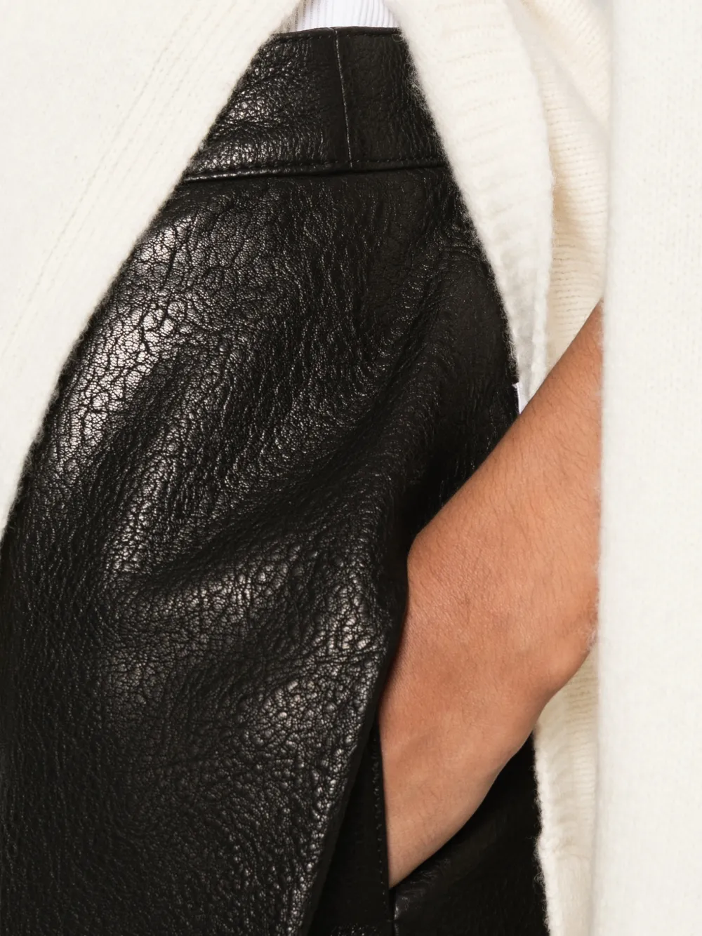 Jacquemus The Cubisto leather shorts Zwart
