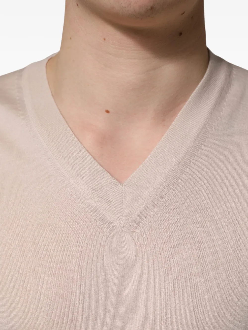Dolce & Gabbana beige cashmere V-neck pullover sweater