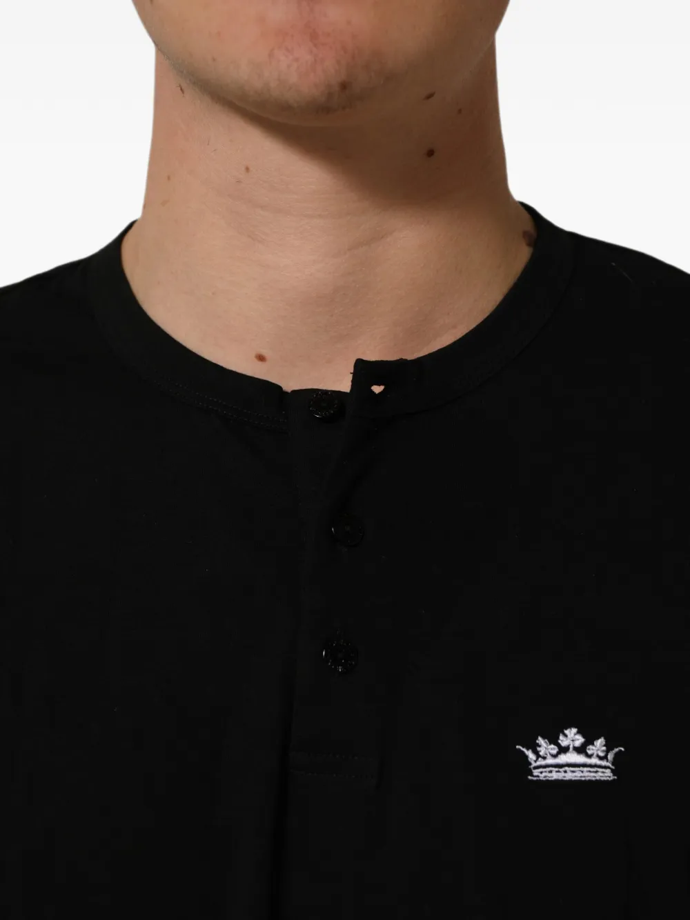 Dolce & Gabbana Henley T-shirt met geborduurde kroon Zwart