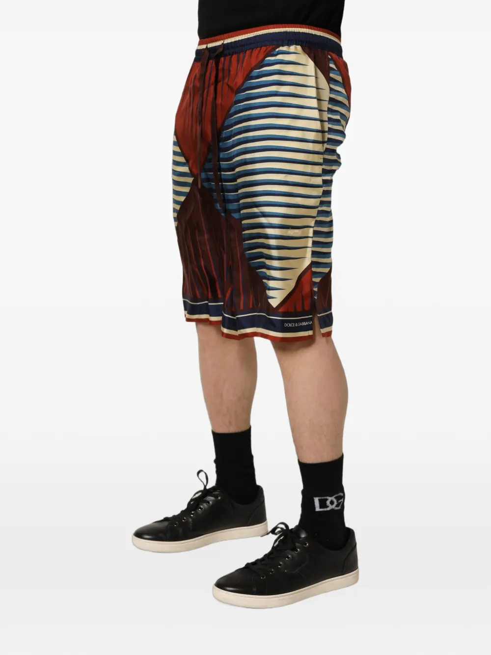 Dolce & Gabbana geometric-print silk shorts - Red