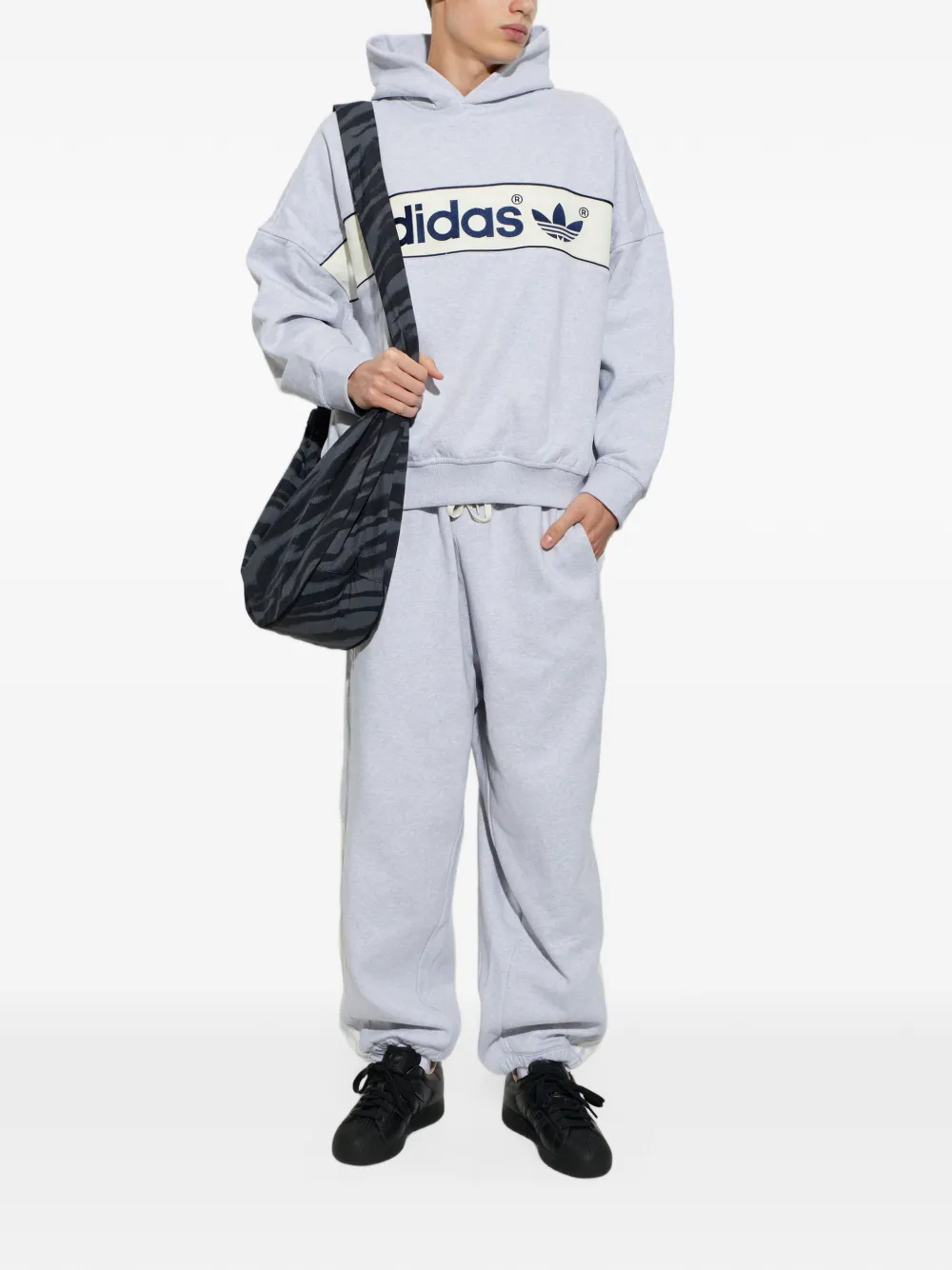 adidas adiSignature NY hoodie Grijs