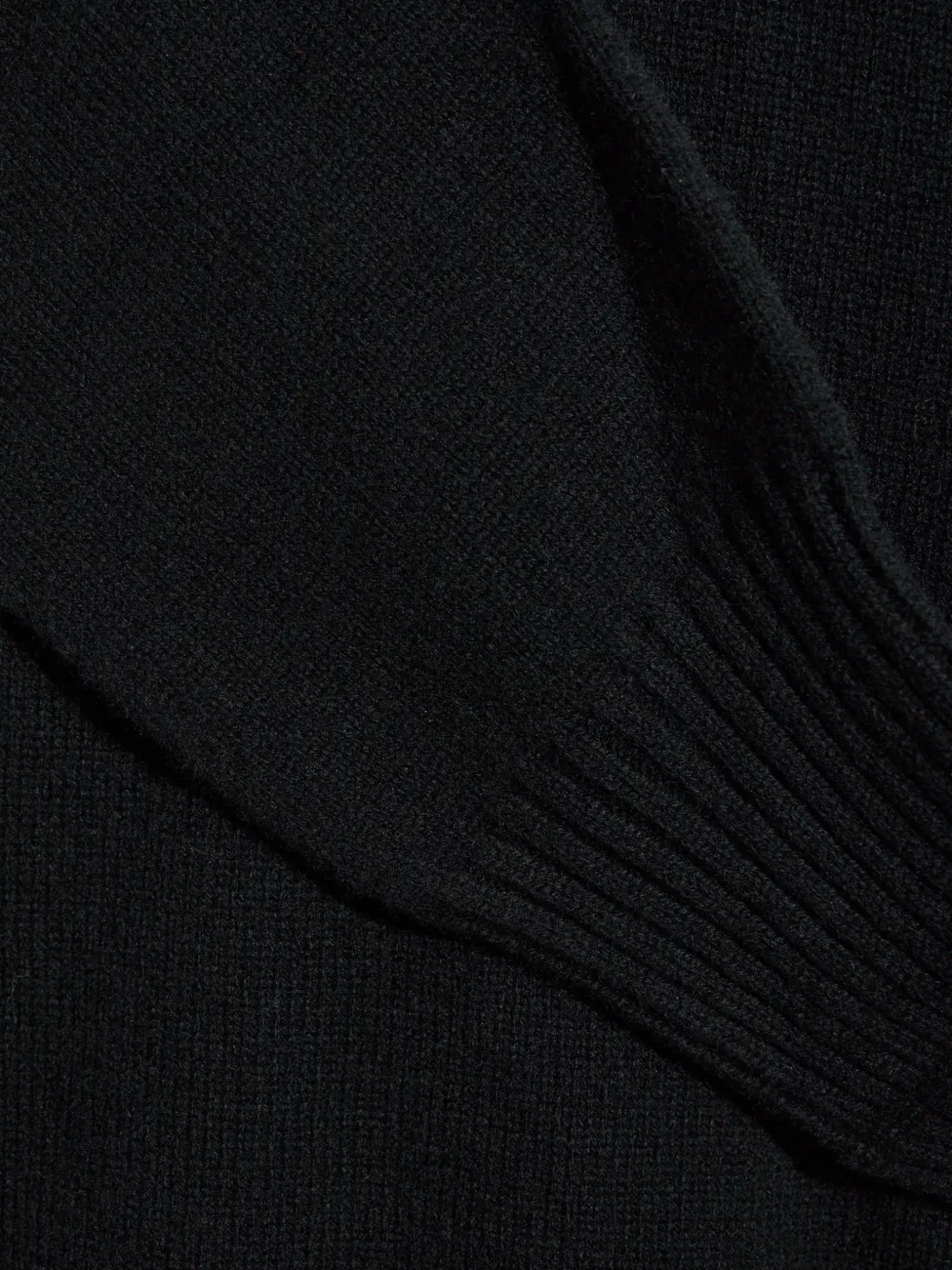 Issey Miyake asymmetric V-neck vest Zwart
