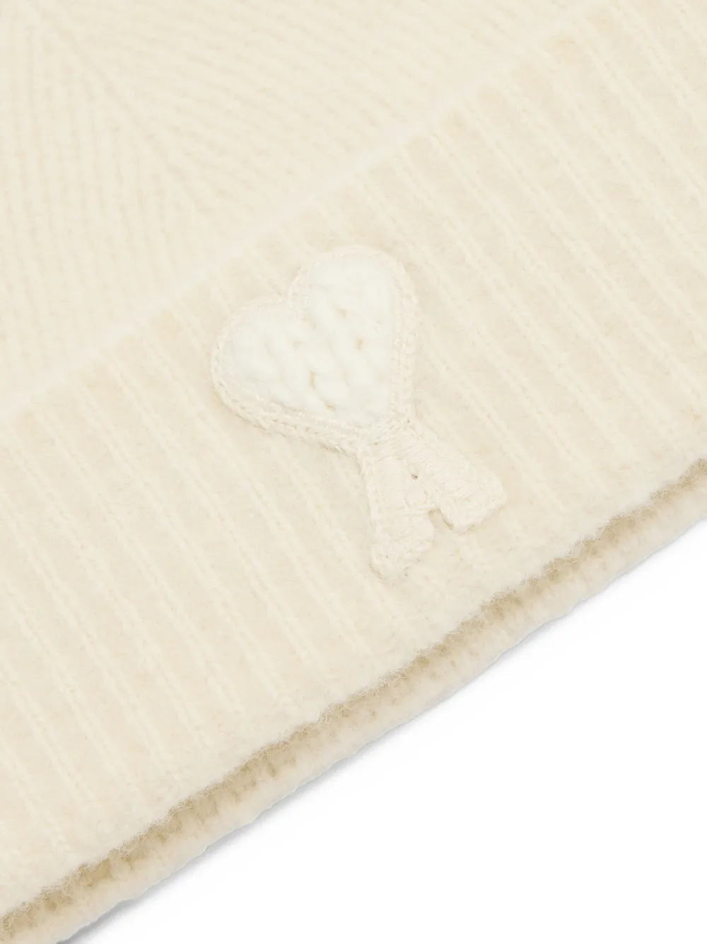 AMI Paris Alpaca muts met Ami de Coeur-patch Beige