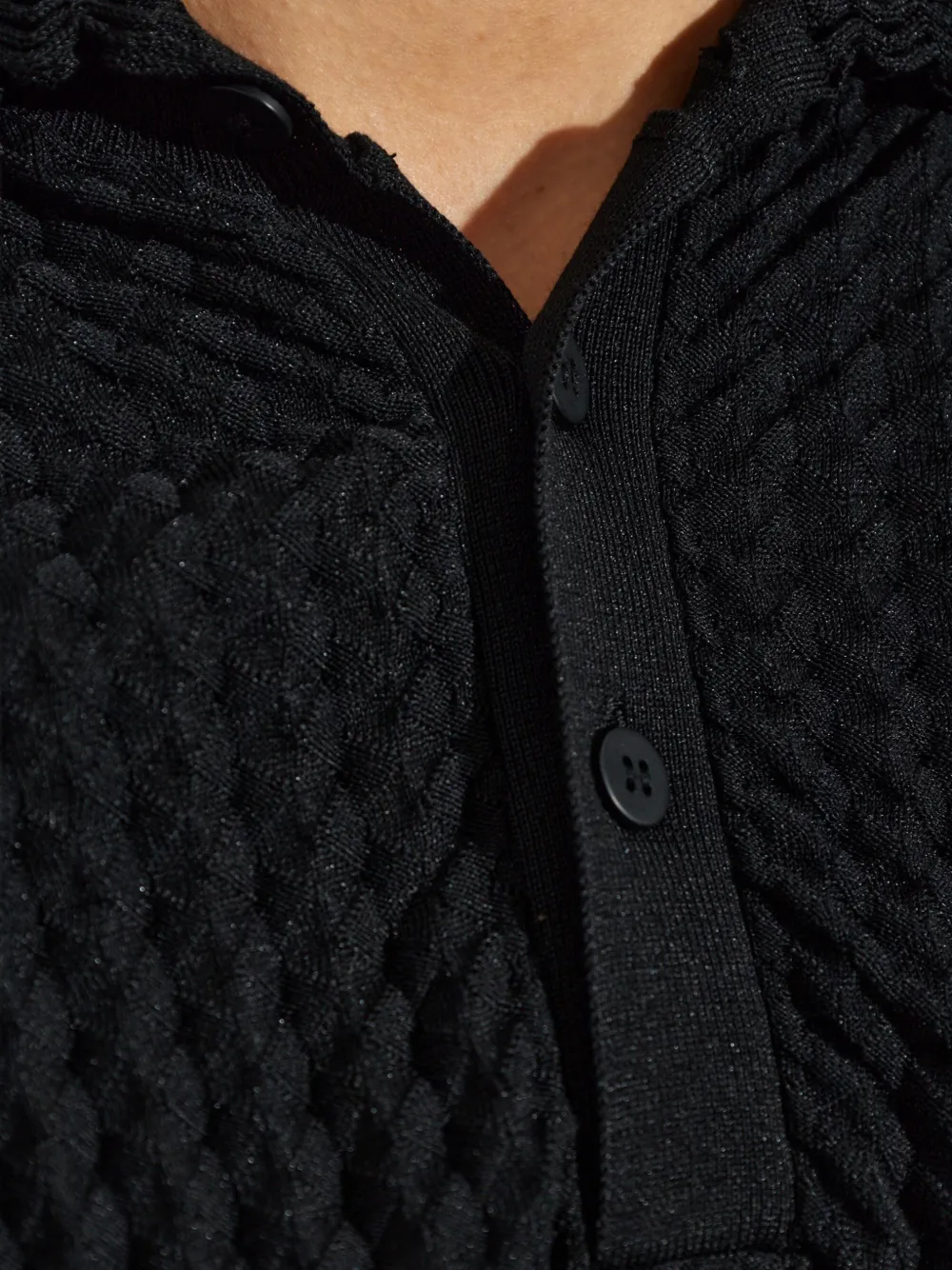 Issey Miyake pleated polo shirt Zwart
