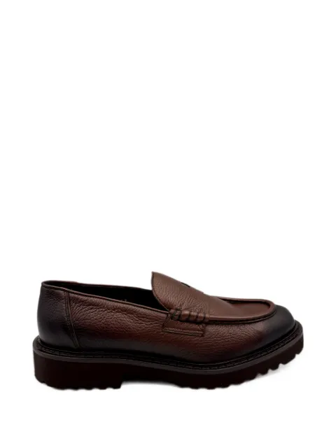 Doucal's grained round-toe loafers