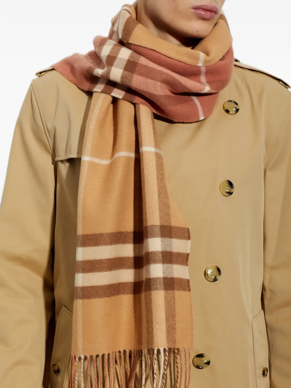 Burberry contrast-check cashmere scarf Roze