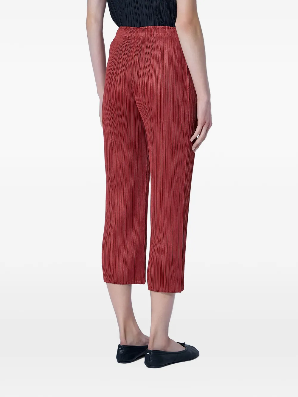 Pleats Please Issey Miyake Monthly Colors: September geplooide cropped broek Rood
