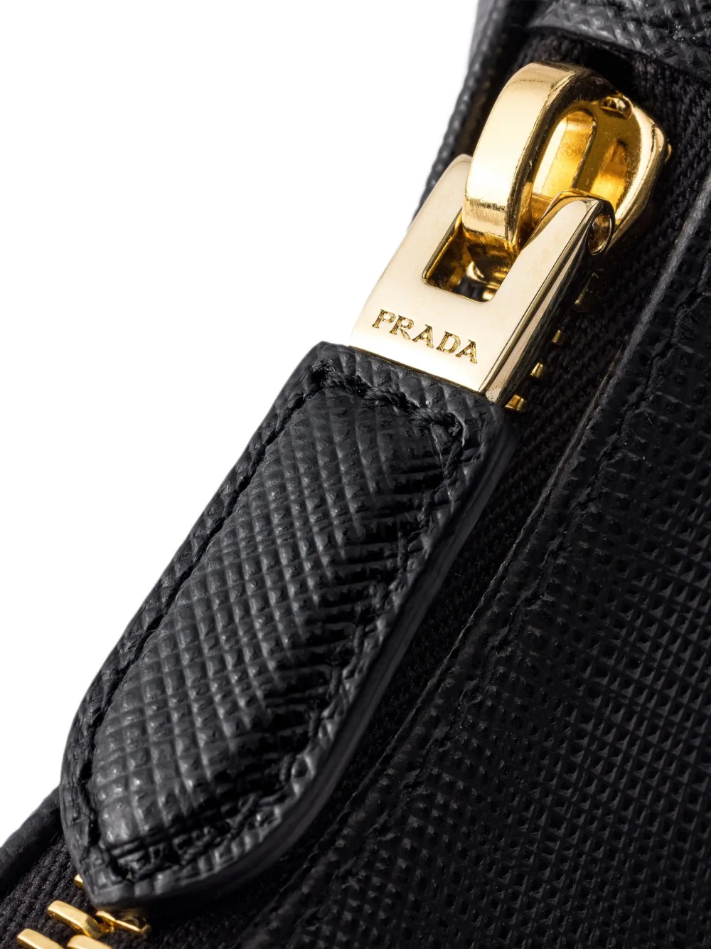 Prada Re-Edition 2005 Saffiano leather mini-bag Zwart