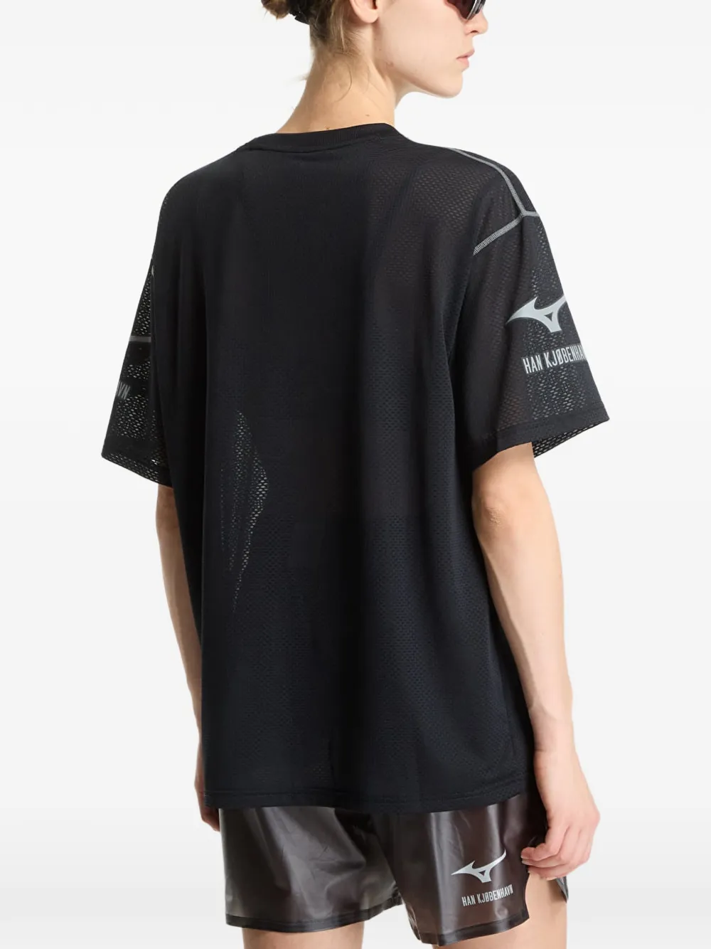 Mizuno x Han Kjøbenhavn mesh-panelled logo-print T-shirt Zwart