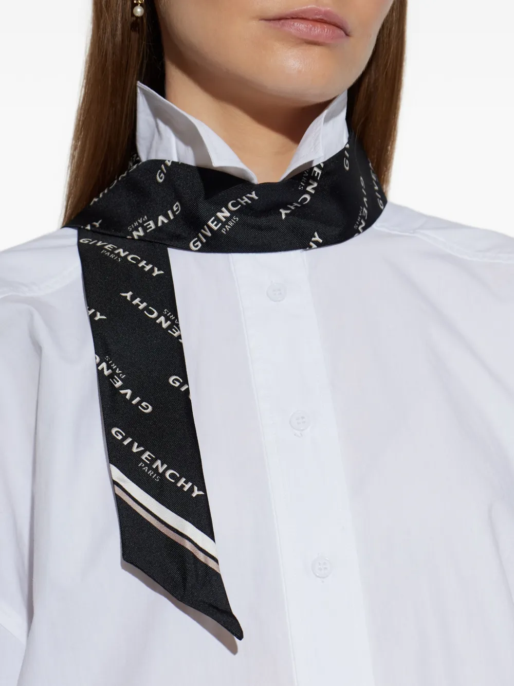 Givenchy logo-pattern silk scarf Zwart