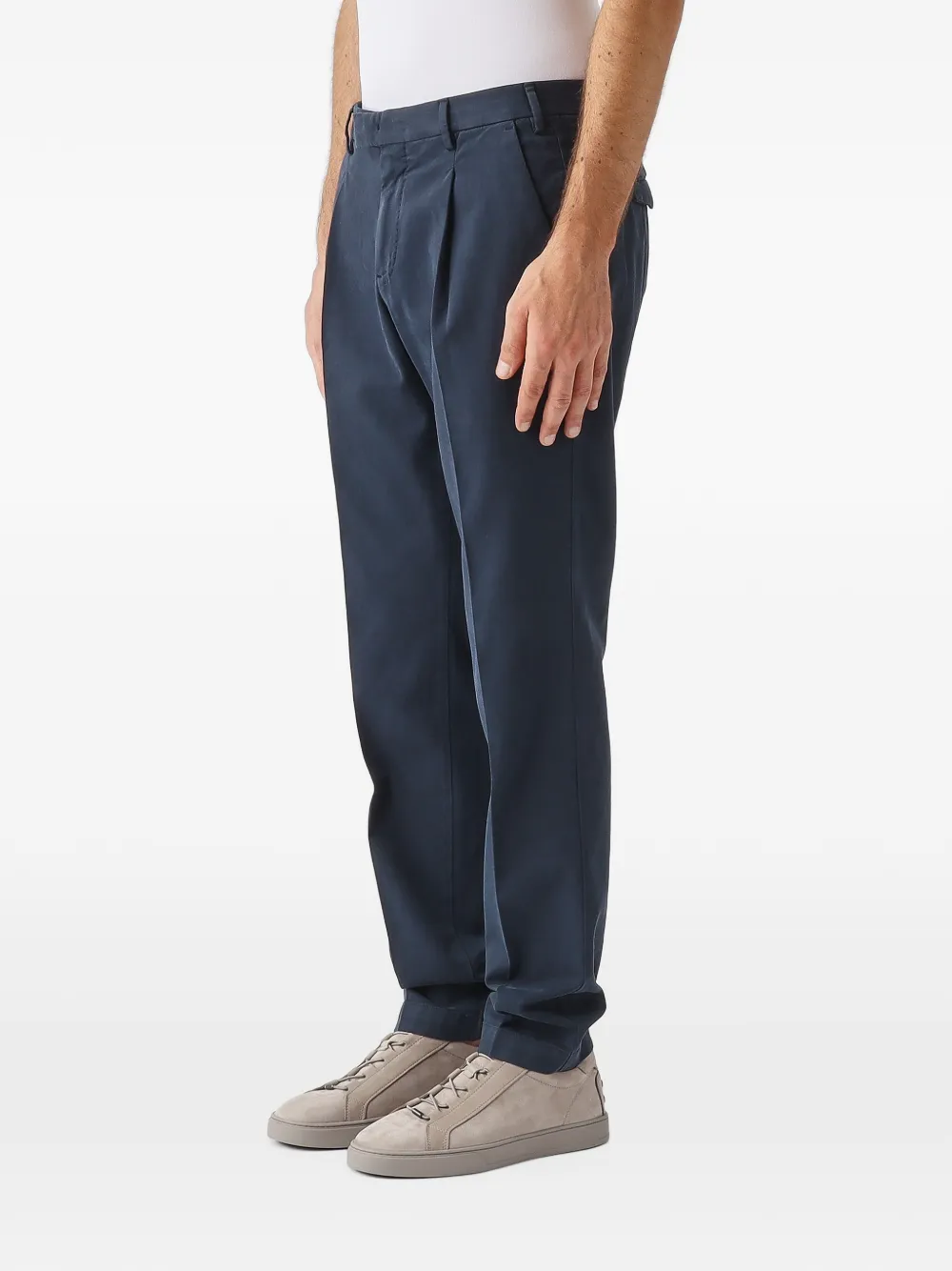 PT Torino pleated-detail pressed-crease tailored trousers Blauw