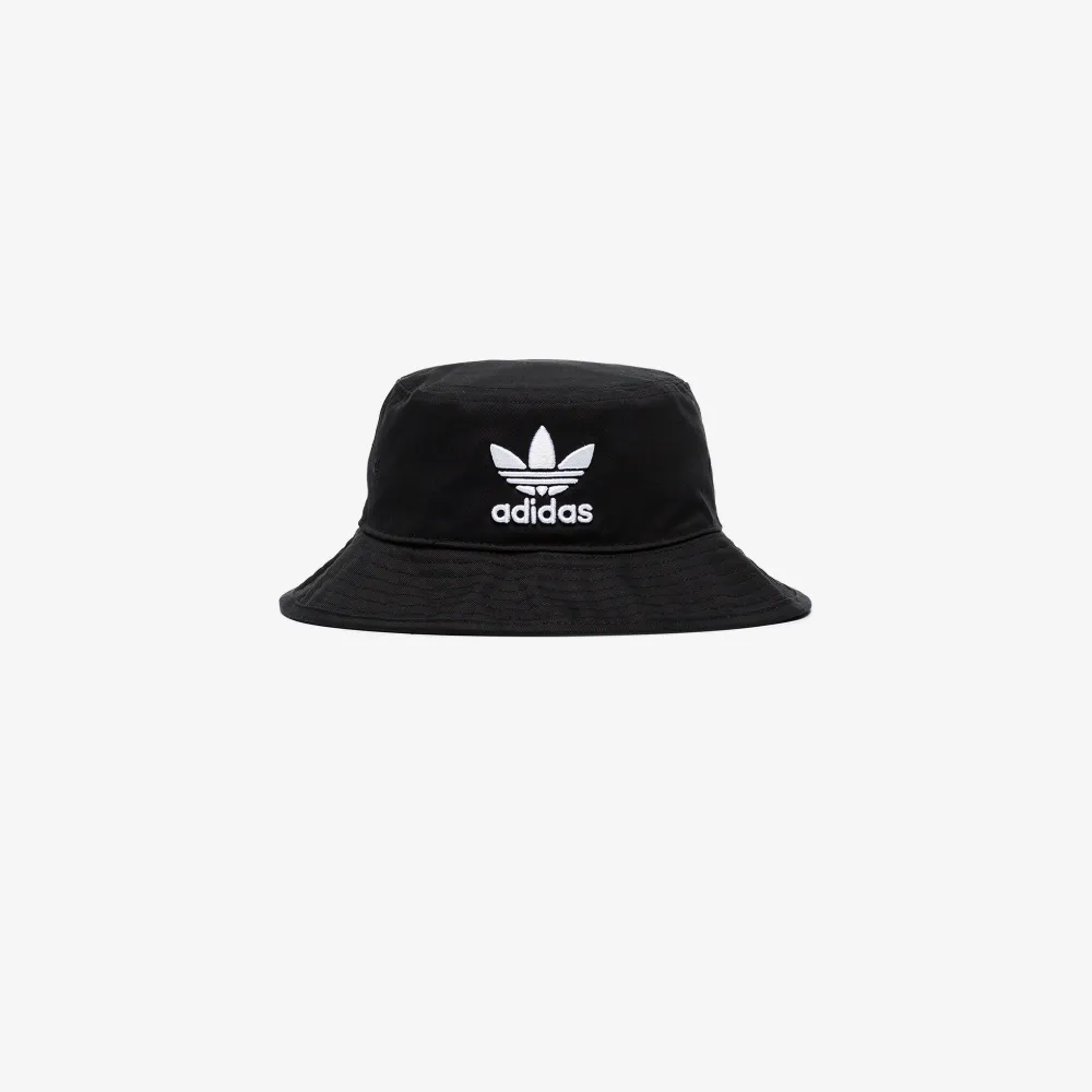 adidas originals trefoil bucket hat in black bk7345
