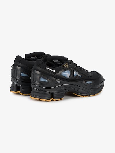 ozweego trainers core black night met