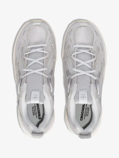 grey sneakers