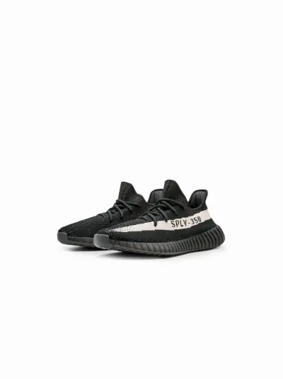 Adidas yeezy boost 350 v2 oreo cena hotsell